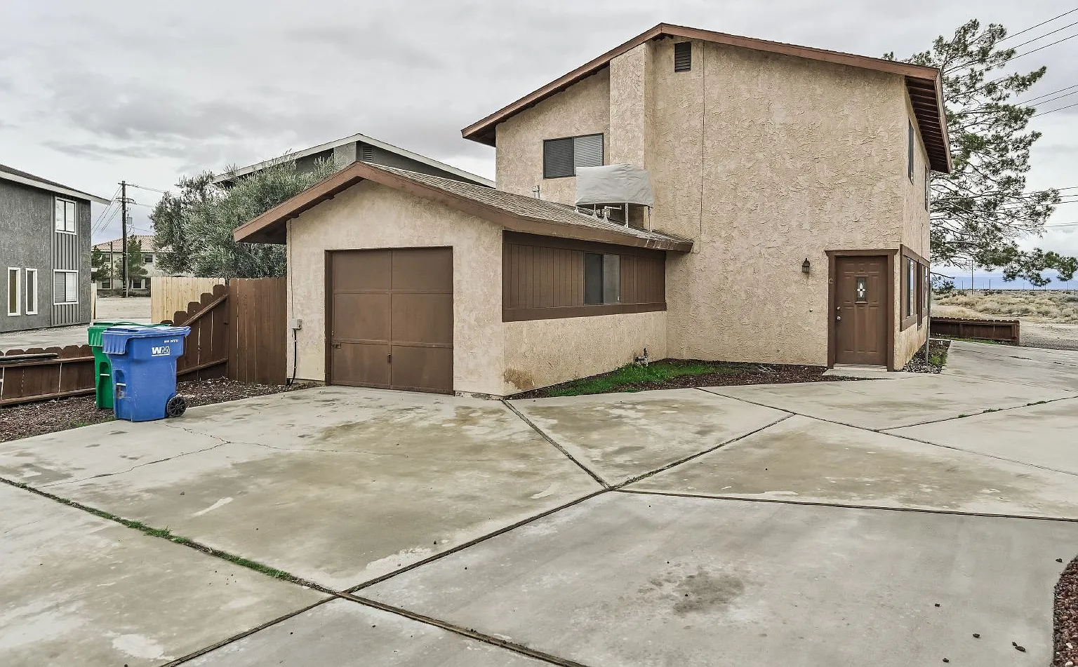 2 bed, 1.0 bath, $1,200 — Photo 2