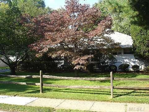 1st image of 89 Dosoris Ln