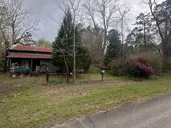 3rd image of 1066 Simmons Rd