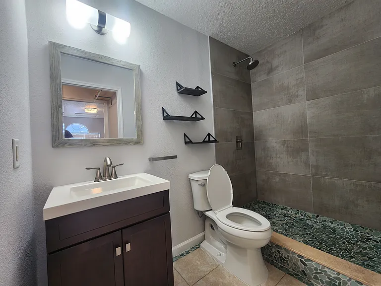 222 Coco Plum Dr #5 — Photo 4
