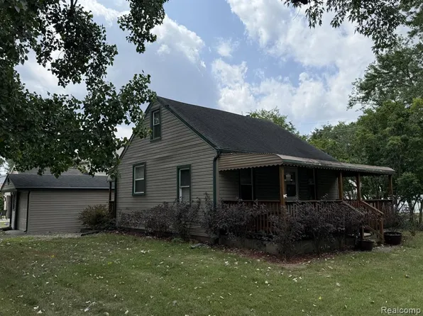 29559 Norfolk St, Livonia, MI 48152