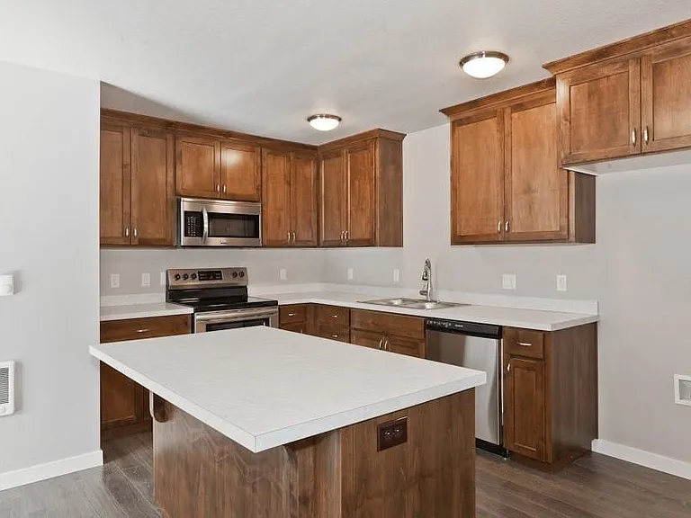 875 N Pershing St #3 — Photo 5