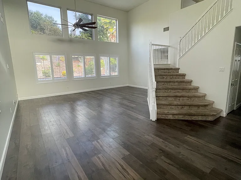 211 Twin Falls Ct — Photo 11