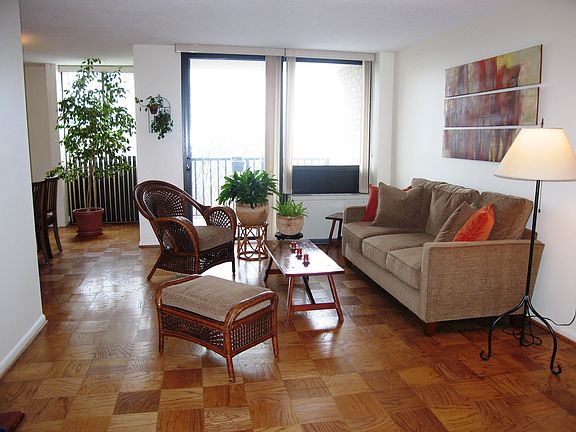3rd image of 4242 E West Hwy APT 805
