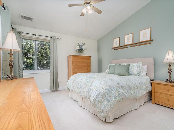 5th image of 2432 Salem Ct