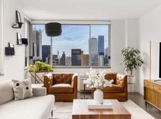 350 W 50th St #3A, New York, NY 10019