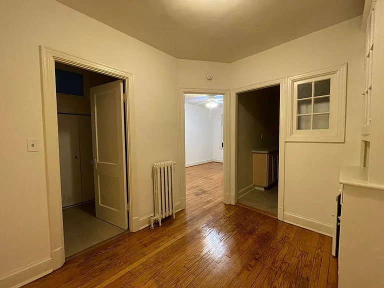4021 Davis Pl NW — Photo 5