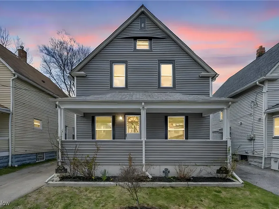3112 W 100th St