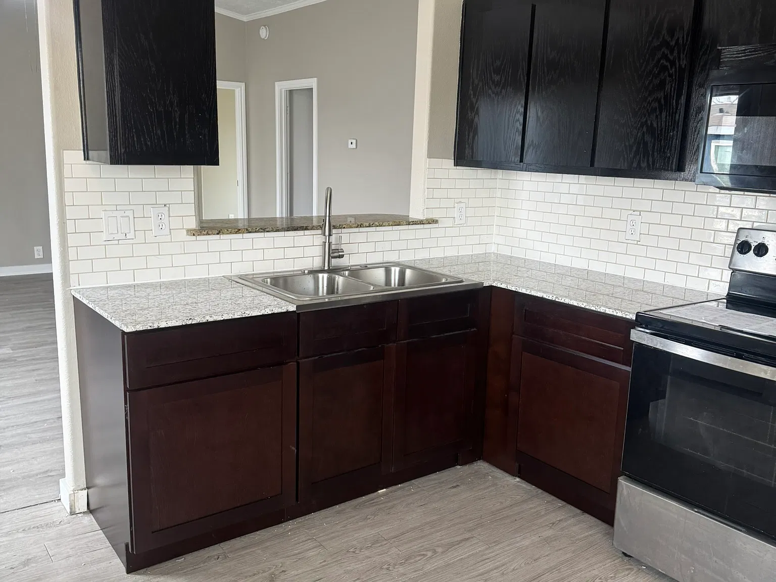 3 bed, 1178 sqft, $1,600 — Photo 3