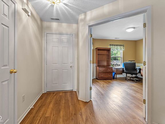 2nd image of 8011 Southern Springs Blvd