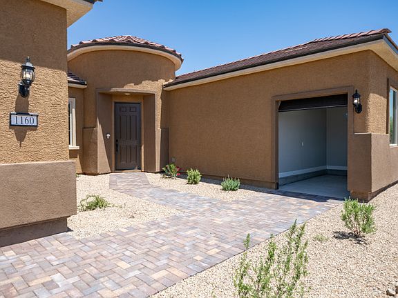 Serenity 11714 - Front Exterior