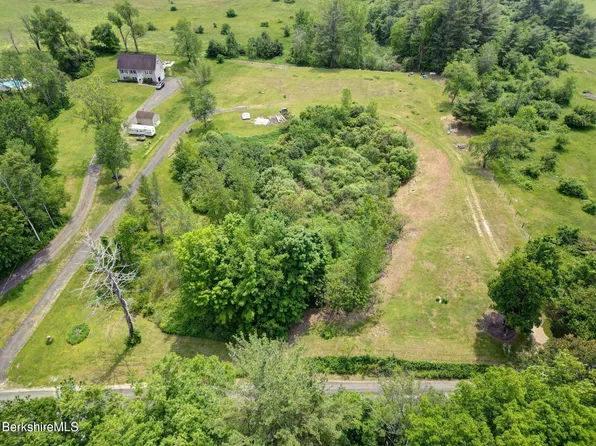 499 Gale Ave, Pittsfield, MA 01201