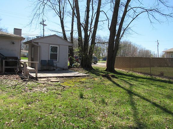 4th image of 1744 Lindale Mount Holly Rd