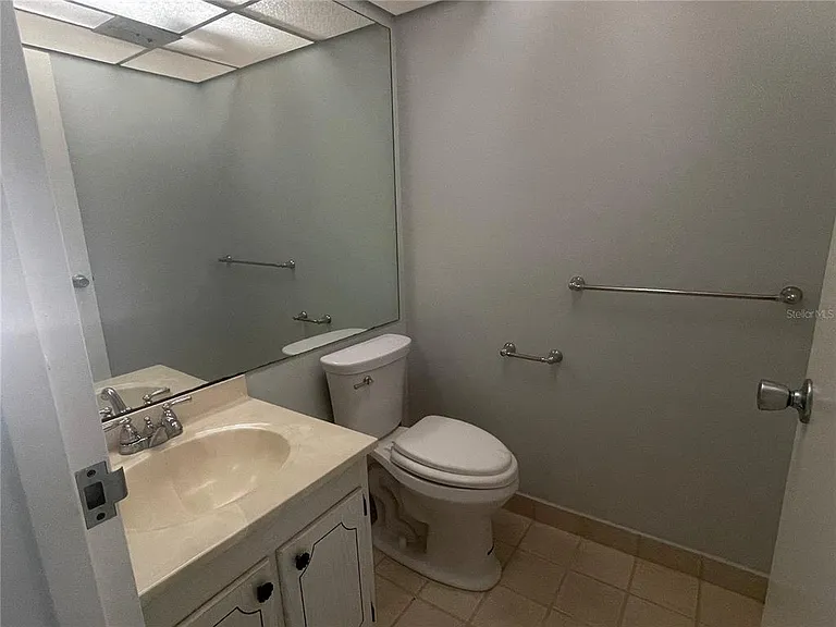 1802 Bedford Ter #191 — Photo 9
