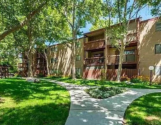 2nd image of 2955 Lakeside Dr Unit 217