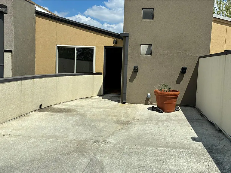 6320 Haskell St #A — Photo 37