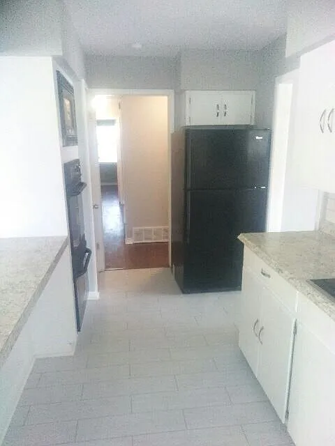 3 bed, 1804 sqft, $2,100 — Photo 4