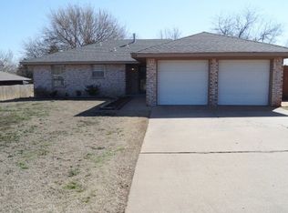 814 Jay Dr, Noble, OK 73068
