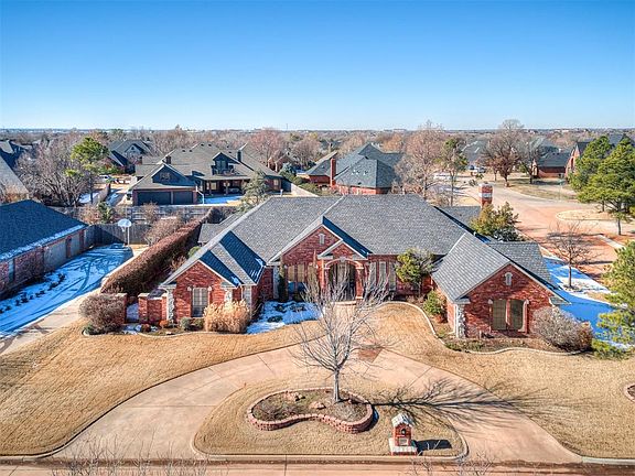 2nd image of 14809 Maplelake Dr