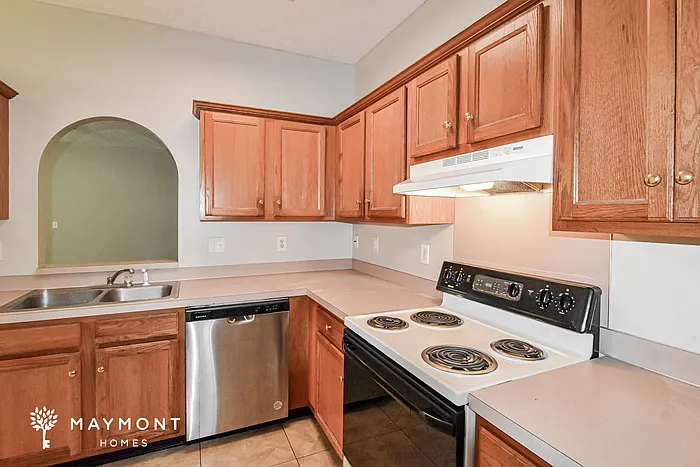 718 Sandy Ridge Ct — Photo 8