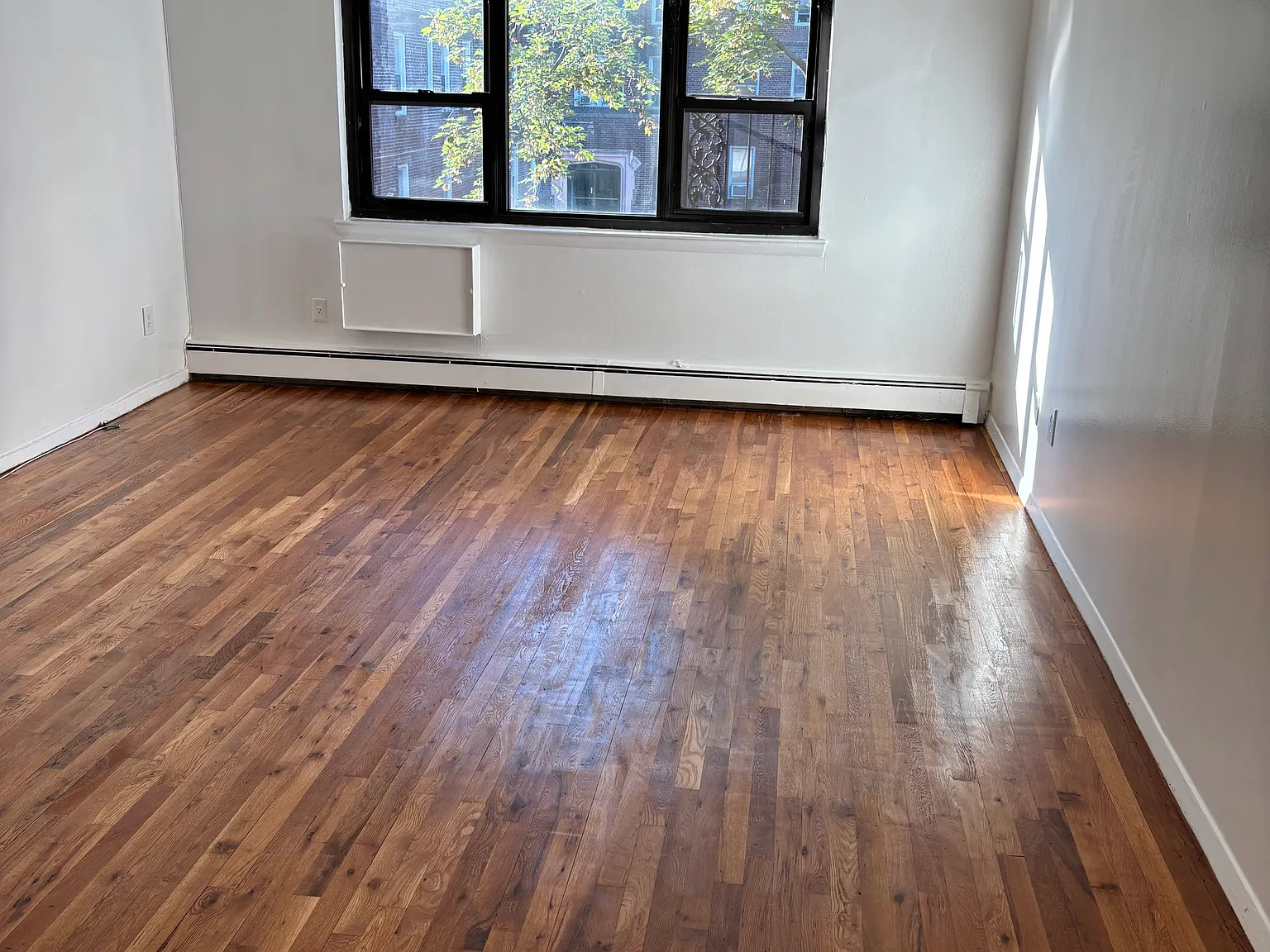 260 Centre Avenue — Photo 2