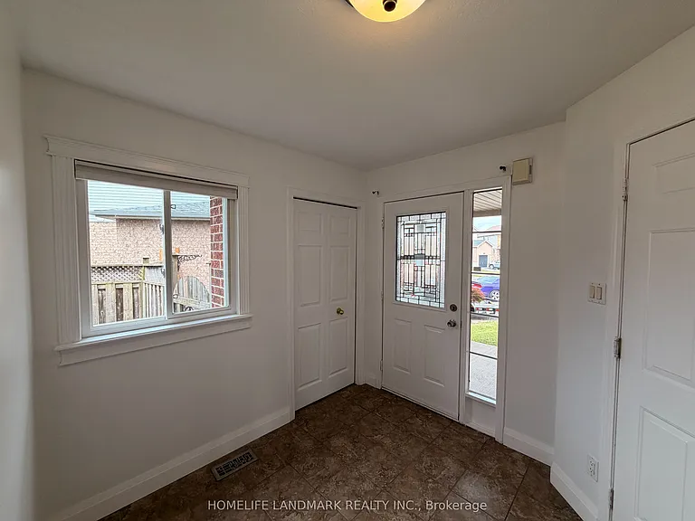 921 Windflower Pl — Photo 12