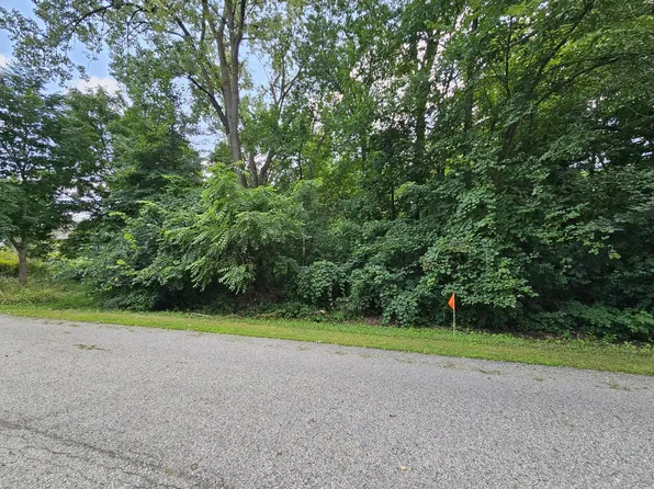Lt4 OAK HILL TRAIL, Muskego, WI 53150