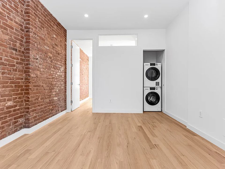 1st image of 200 Mott St APT 1