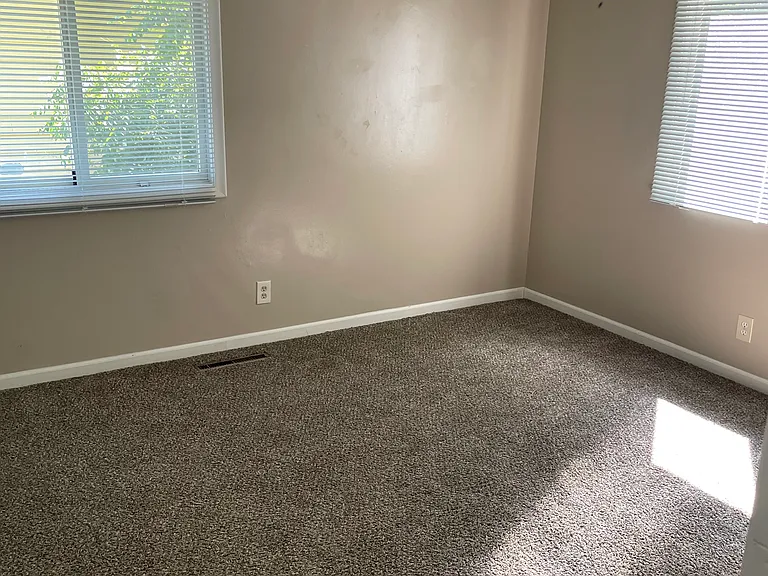 5107 Winsford By Way — Photo 12