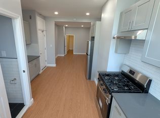 513 Grandview Ave #2L, Ridgewood, NY 11385