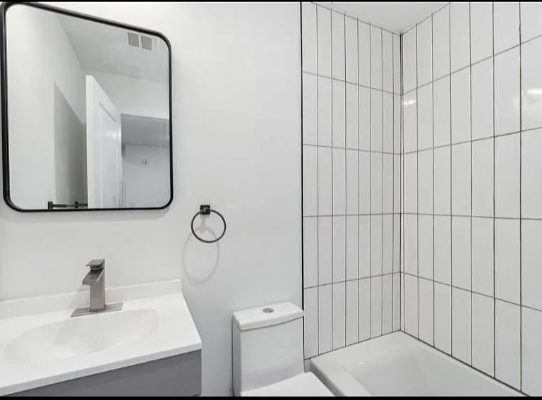 234 Webster Ave #1R — Photo 8