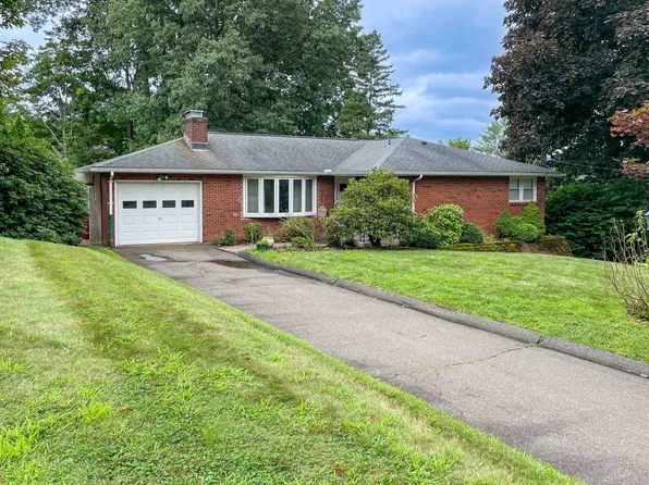 55 Country Club Drive, Meriden, CT 06450