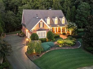 657 Tabbystone St NW, Marietta, GA 30064