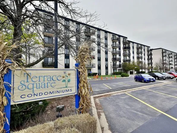 9074 W Terrace Dr Unit 5C, Niles, IL 60714