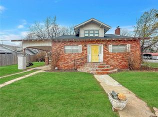415 S Sheb Wooley Ave, Erick, OK 73645