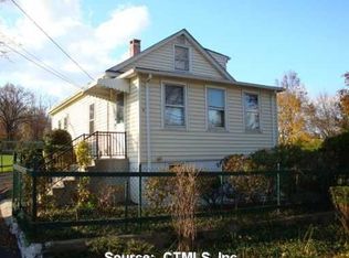 33 Rose Hill Rd, Branford, CT 06405