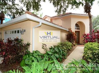 9 Laguna Ct, Palm Coast, FL 32137