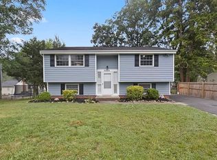 4916 Fairlake Ln, Glen Allen, VA 23060