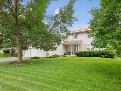 9036 Sunnyvale Dr, Chanhassen, MN, 55317