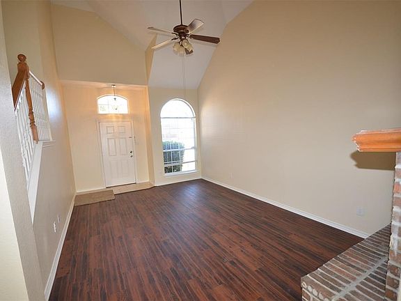 5th image of 2201 Ashwood Ct