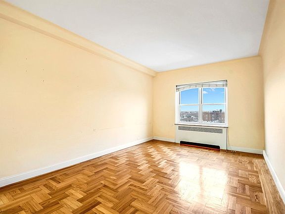 2nd image of 7215 37th Ave APT 6H
