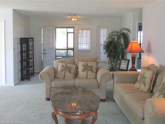 3rd image of 11 Wildwood Way