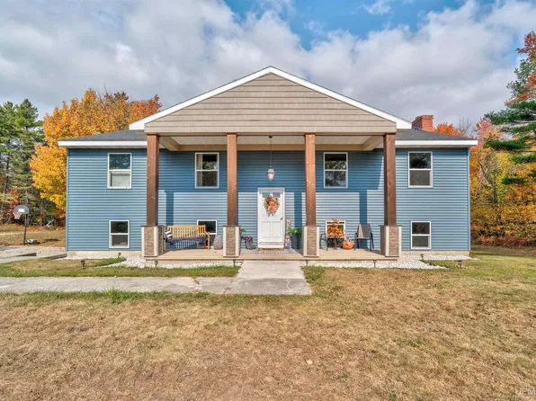 6408 W Glenwood Dr, Manistique, MI 49854