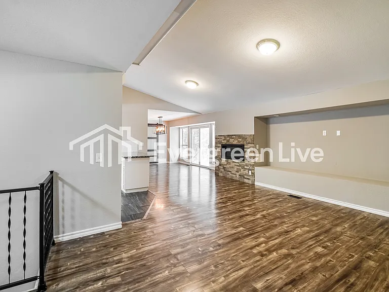 8549 Wild Cherry Dr — Photo 6