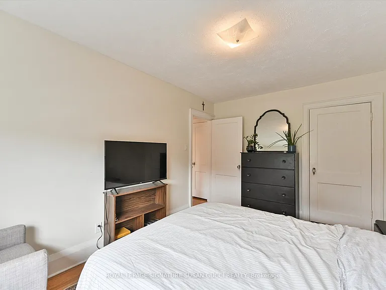 31 Lesmount Ave — Photo 18