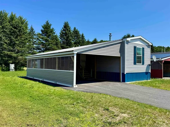 28 Pine Street, Colebrook, NH 03576