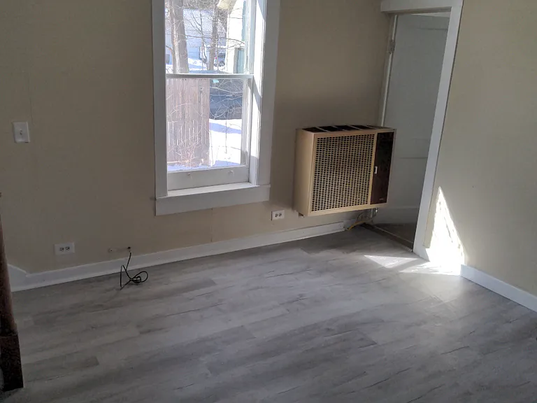 15 Clinton St — Photo 10