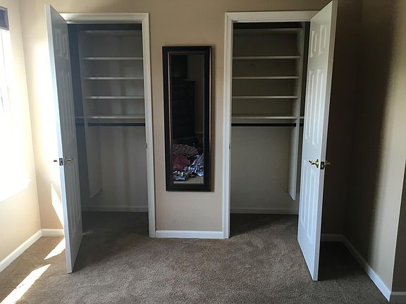 California closet room 1