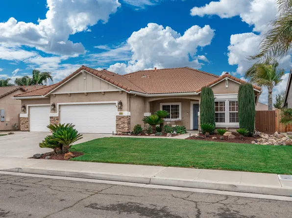 1906 W Tudor Lane, Hanford, CA 93230