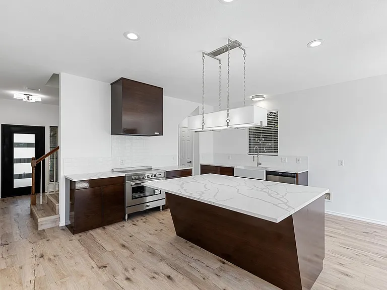 2601 Kimberly Dr — Photo 10